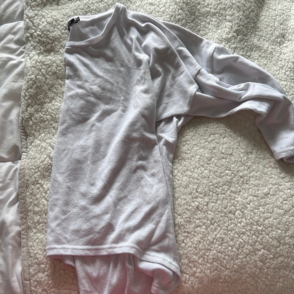 White high low sweater